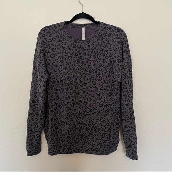 Athleta coaster luxe grey and black sweatshirt leopard print sz.XS - Picture 1 of 4